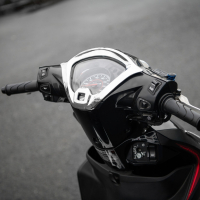 Đổ kiểu ốp xi inox - carbon cho xe vision  2014 đen 2019