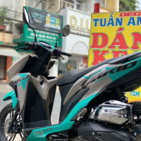 Tem trùm Vario 150 xanh xám.