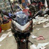 Tem trùm cao cấp nhônm xước cho Ninja 400R