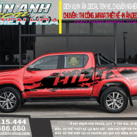 Tem xe toyota HIlux  - 02 v