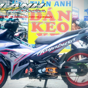 tem-trum-xam-anh-hong-len-tem-roi-hayabusha-cuc-muot-exciter-150