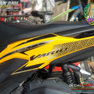 tem-trum-vario-click-vang-den