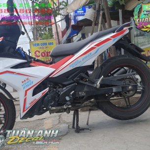 tem-trum-xe-exciter-trang-chi-do-don-gian-ma-dep