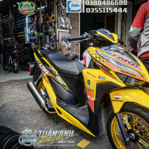 tem-roi-vario-150-repsol-vang-cam-den-sport