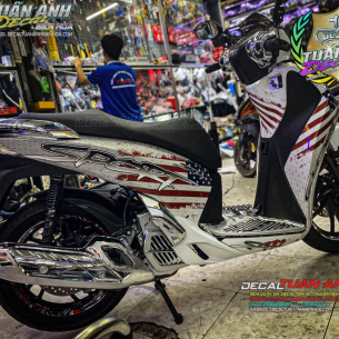 tem-trum-sh-2012-co-my-voi-thiet-ke-carbon-viper-cuc-ki-an-tuong