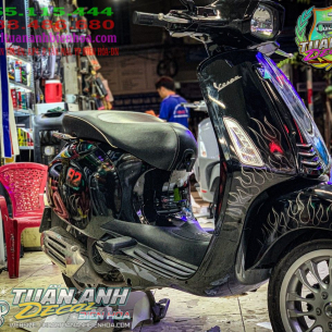 tem-xe-vespa-sprintprimavera-jutinbabe-thiet-ke-lua-cho-xe-den-cuc-ngau