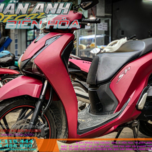 sh-150-2019-dan-doi-mau-do-do-nham-san