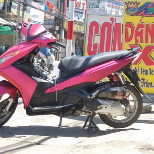 tem-nhom-xuoc-hong-xe-airblade-125-cuc-xinh