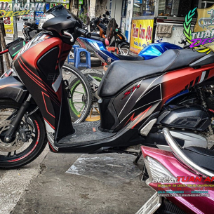 tem-trum-honda-sh-do-den-chat-lieu-nhom-nham