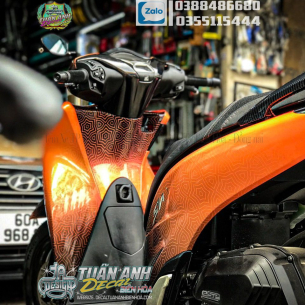 tem-trum-honda-sh-150i-cam-den-su-dung-chat-lieu-decal-ngoc-trai-cao-cap-sieu-bong