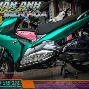 air-blade-150-2022-dan-nhom-xuoc-xanh-la-don-gian-ma-dep