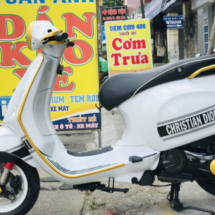 tem-vespa-christian-dior
