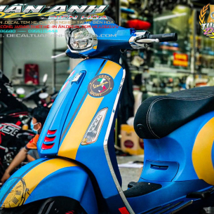 tem-trum-vespa-dong-ho
