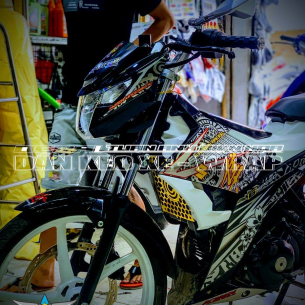 tem-satria-150-hayabusa-den-trang