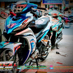 tem-exciter-135-petronas-xanh-bac-choa-2-tang-tay-thang-rcb-yen-kingdrag-cuc-dep