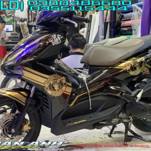 airblade-150-2022-len-tem-trum-manchester-united-dong-den