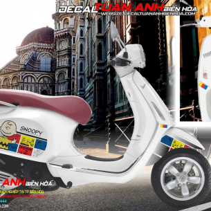 tem-xe-vespa-peanuts