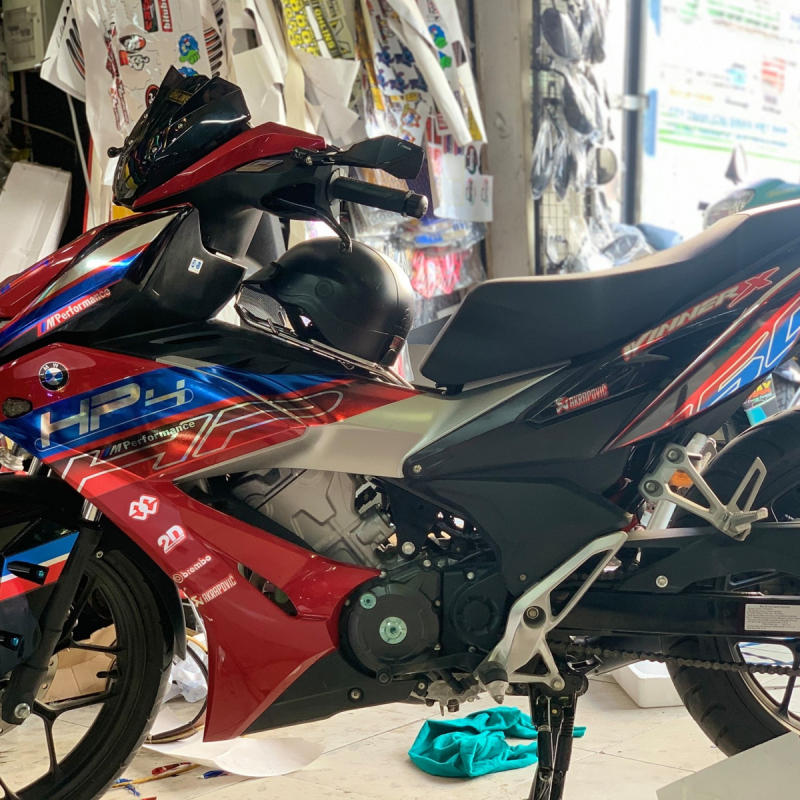 Tem crôm cho Honda Winner X HP4