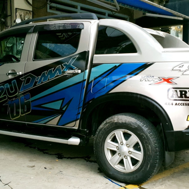 Decal xe bán tải Isuzu D-Max