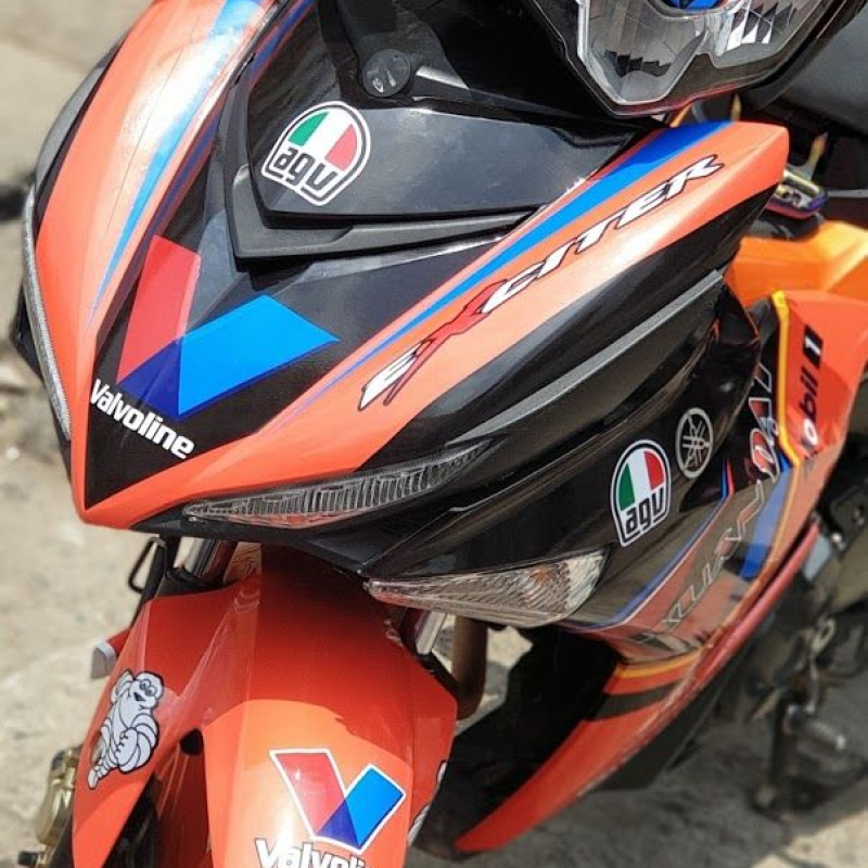 TEM ĐẸP EXCITER 150  cam đen