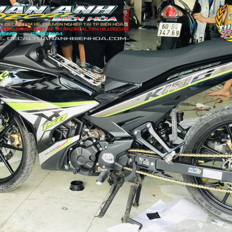 TEM RỜI EXCITER  150 KING  XANH LÁ ĐEN