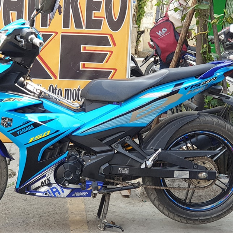 Tem xe Exciter 150 xanh xinh tươi đón têt.