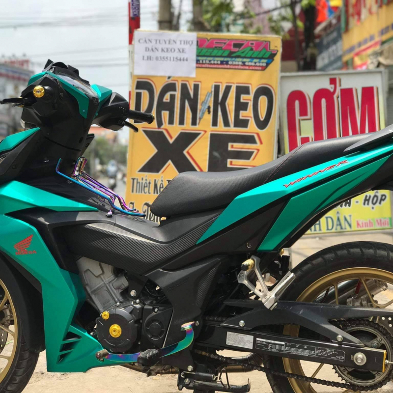 Tem nhôm xước cho xe winner