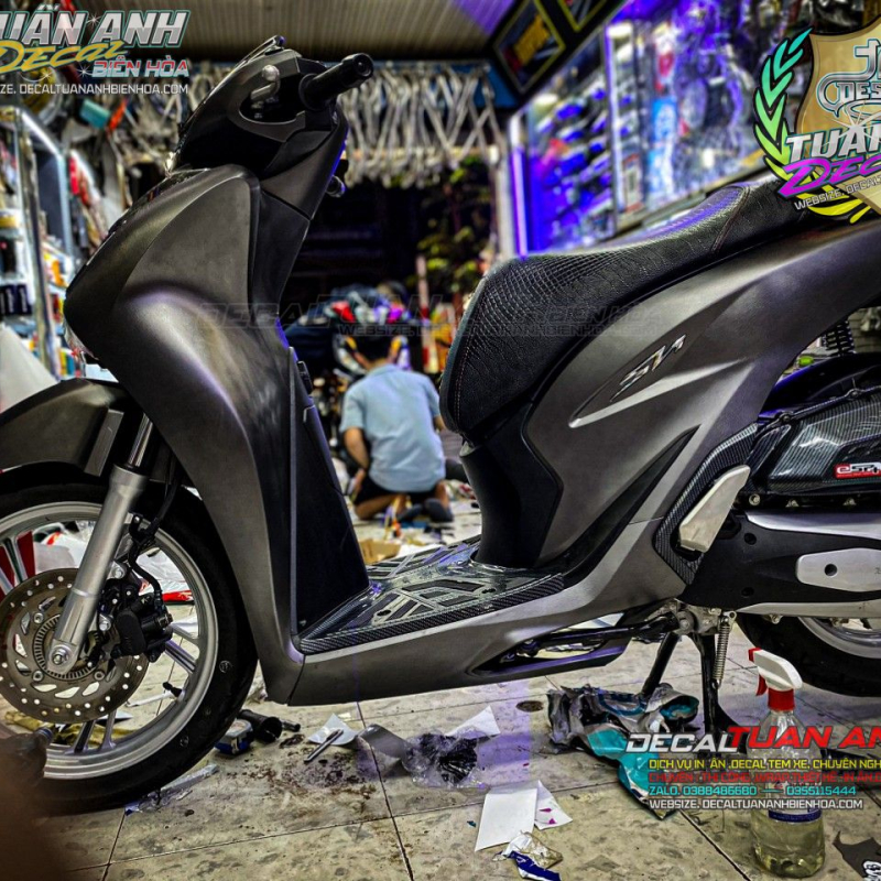 DÁN ĐỔI MÀU HONDA SH 150 VỚI DECAL NHÔM XƯỚC  XÁM LÔNG CHUIOT65 TAI DECAL TUẤN ANH BIÊN HÒA