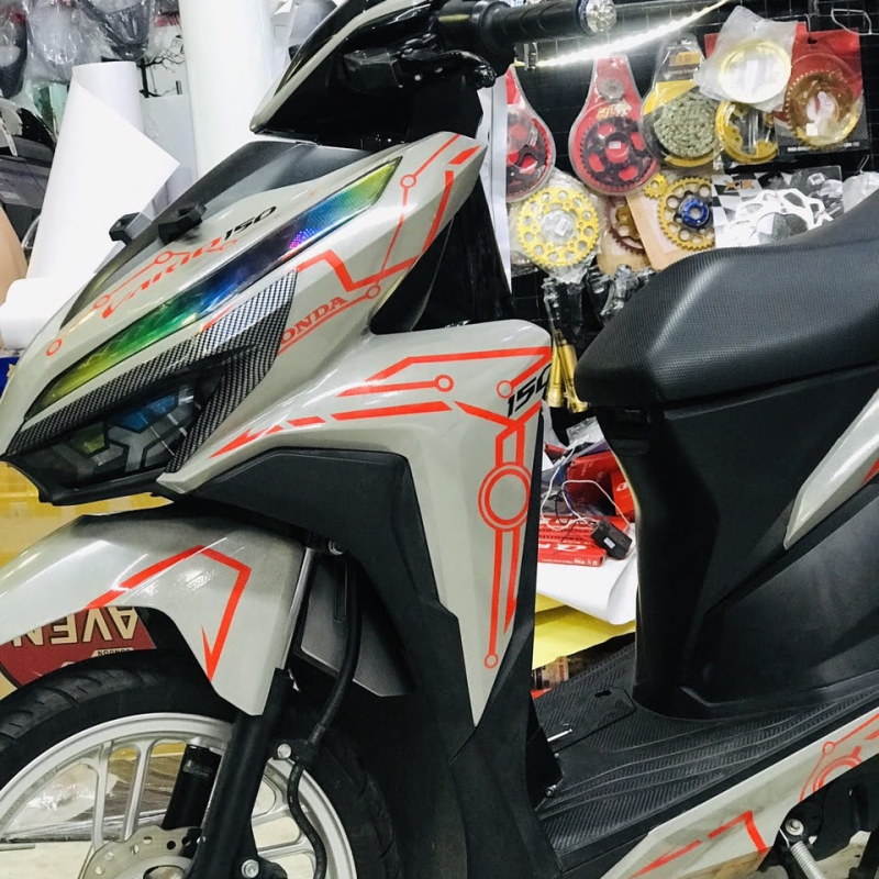 TEM trùm vario - click 150 xám xi măng