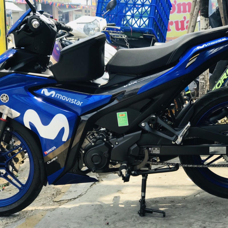 TEM ĐẸP EXCITER 155 NEW  monter xanh  trắng